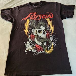 Poison Black With Skull Graphic Size Medium Tshirt